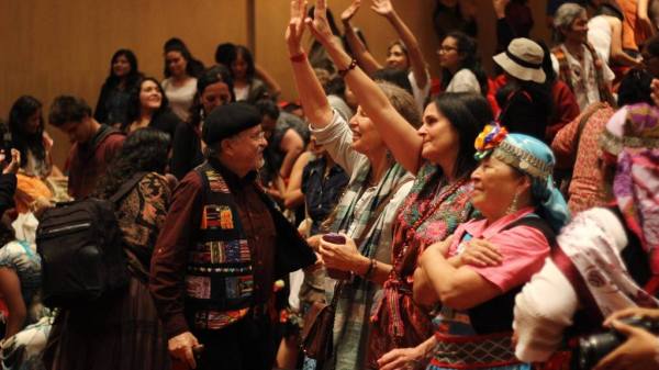 15304622_1828725120672706_2282263333360192387_o_zpst0yc35on